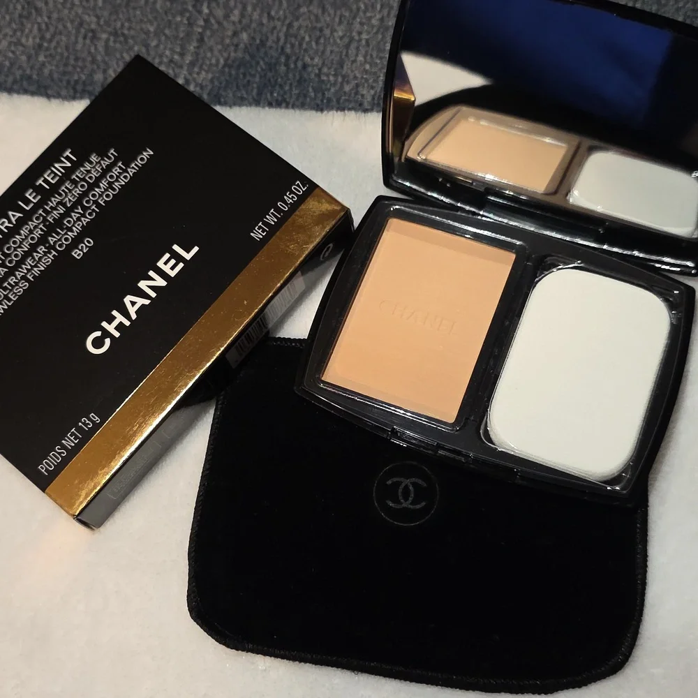 New~CHANEL ULTRA LE TEINT Ultrawear All-Day Comfort Flawless Finish Compact B20